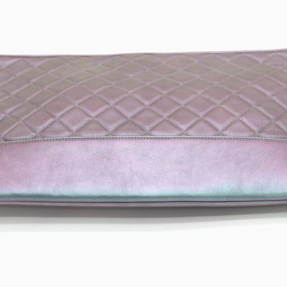 CHANEL Iridescent Lambskin Quilted Large Gabrielle Cosmetic Case Light Purple - Picture 13 of 13